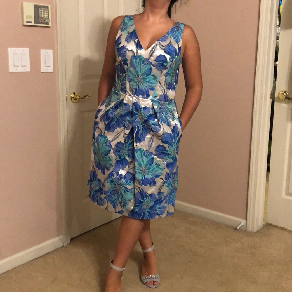 NWOT Kay Unger New York metallic floral dress